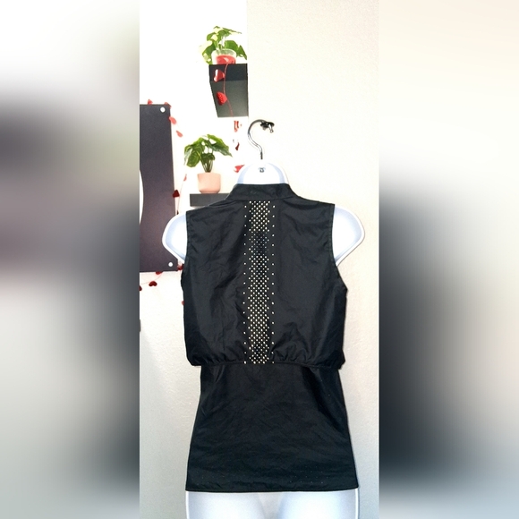 Lululemon Burgundy Full Zip Breathable Mesh Running Vest Women's Size S - Picture 7 of 15